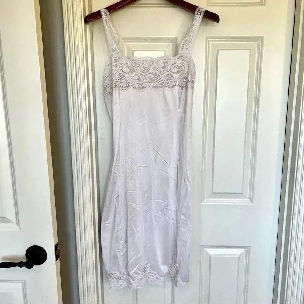 Wondermade vintage white lace nighty chamises size medium